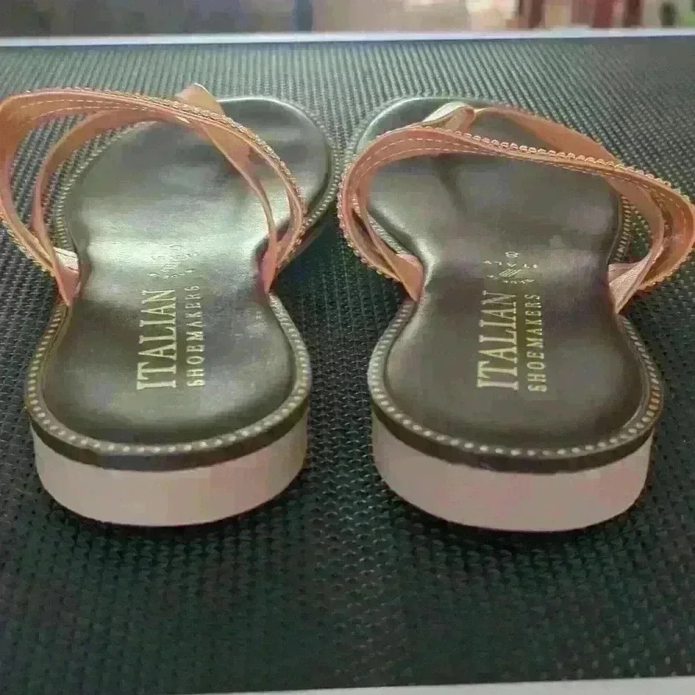 Italian Shoemakers Women's Sandal Size 8 - Picture 10 of 12